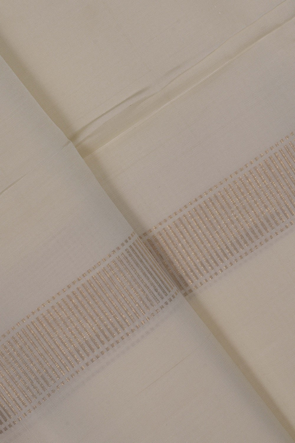 Image of Kanchi Silk White Dhoti With Kanduva (8 X 4)
